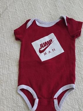 Jordan Jumpman Classics baby bodysuit Red 12M